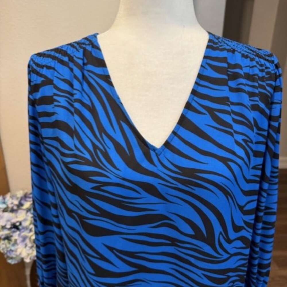 WHITE HOUSE BLACK MARKET Zebra Print Top - Picture 7 of 12